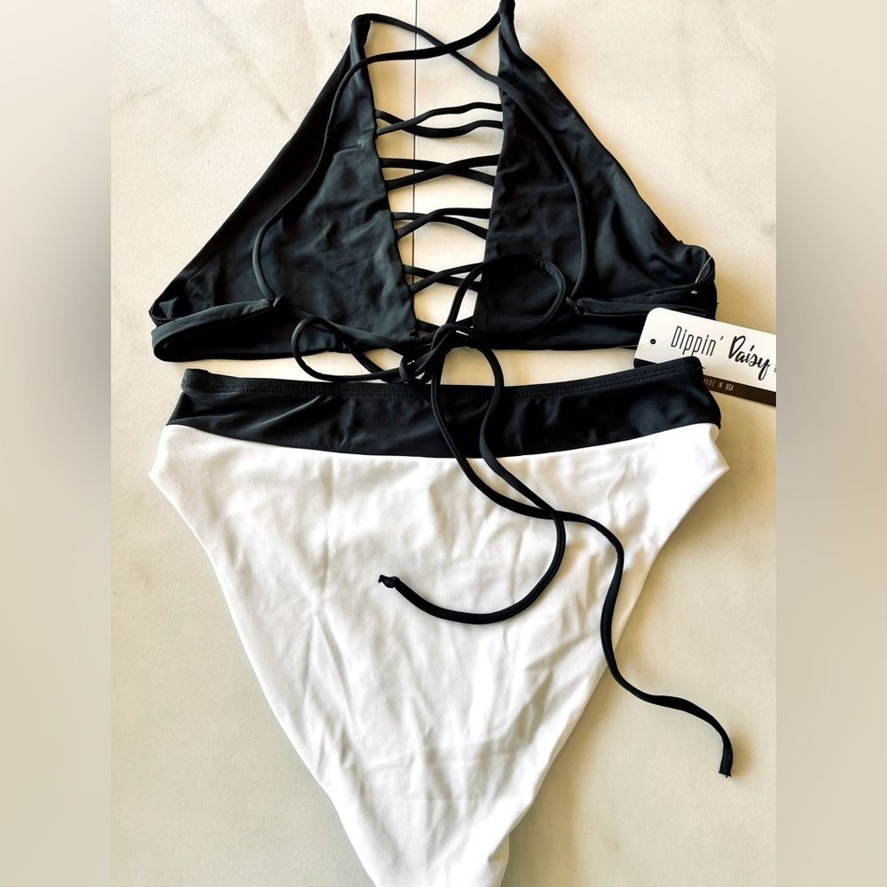 Buy 2 get 1 FREE Nwt Dippin’ Daisy’s black white lace up high waist bikini set